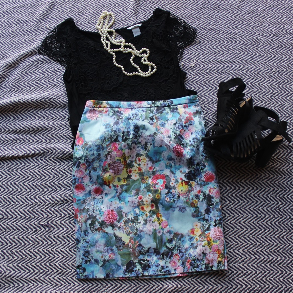 H&M Structured Floral Business Skirt